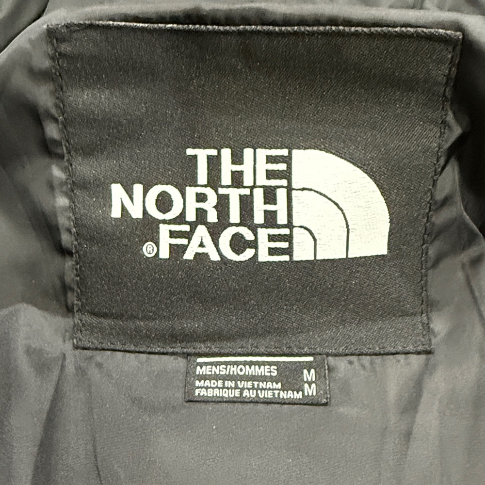 The North Face Men's Dark Puffer Jacket - Picture 9 of 17